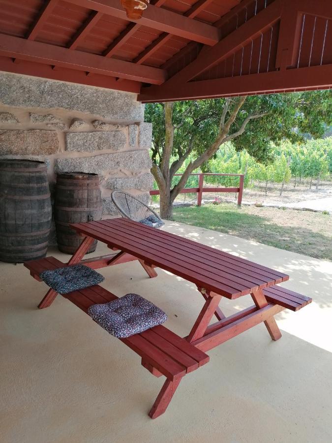 Quinta Pousada De Fora Wines & Tourism Guimarães Eksteriør billede