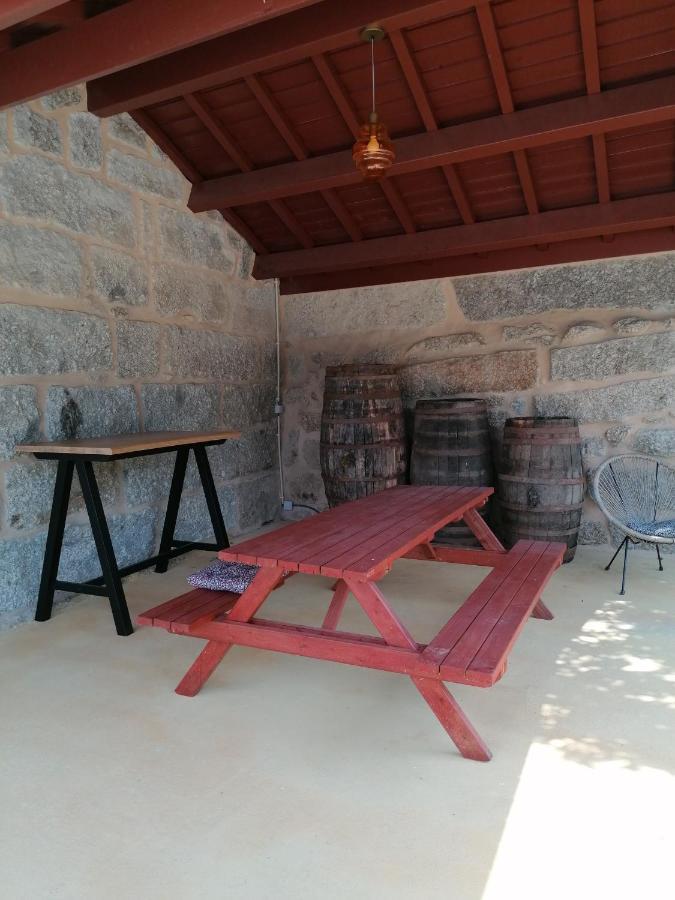 Quinta Pousada De Fora Wines & Tourism Guimarães Eksteriør billede