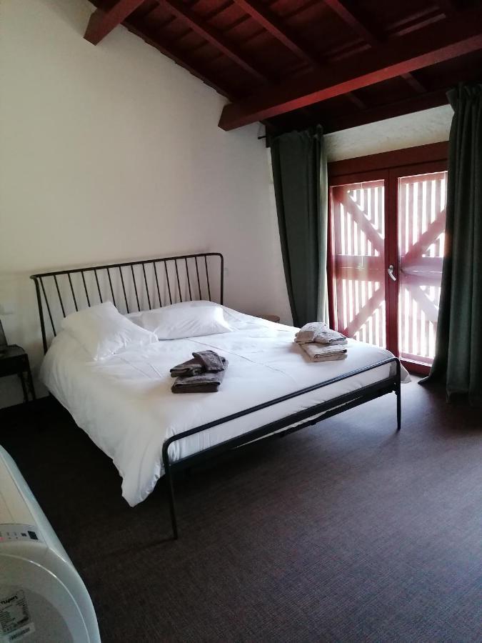 Quinta Pousada De Fora Wines & Tourism Guimarães Eksteriør billede